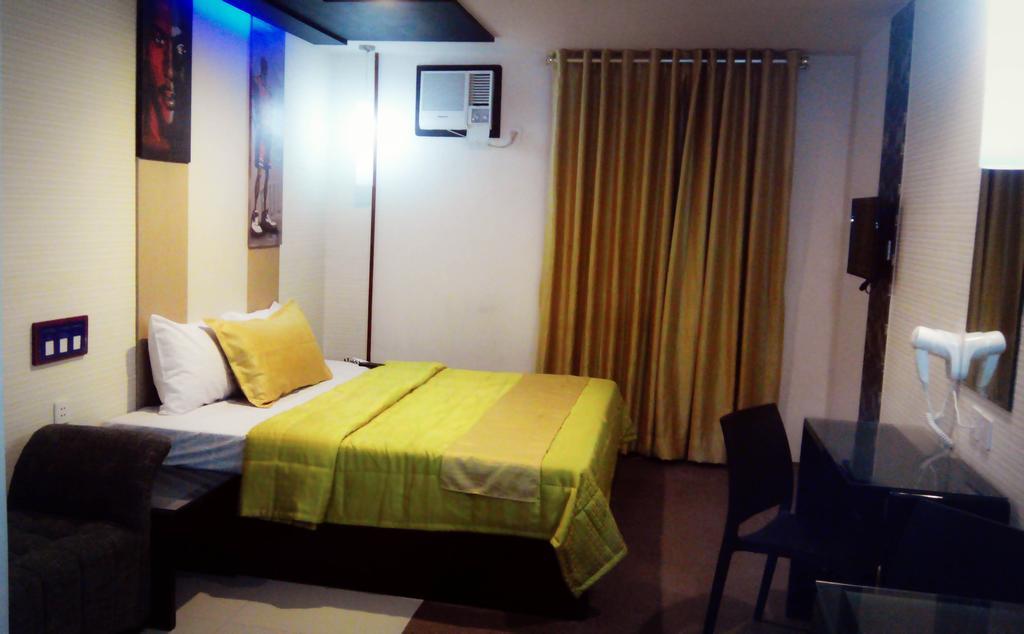 Icon Hotel North Edsa Quezon City Δωμάτιο φωτογραφία