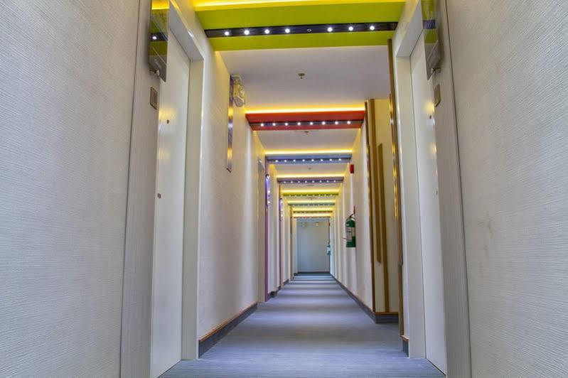 Icon Hotel North Edsa Quezon City Εξωτερικό φωτογραφία